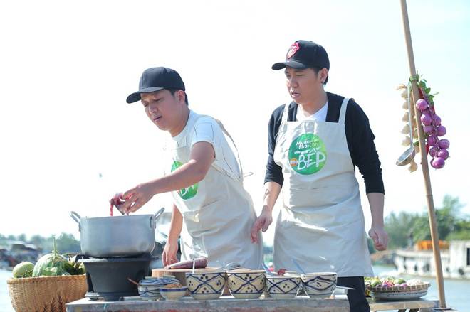 Bị thương khâu 20 mũi, bạn thân Trấn Thành vẫn lết vào bếp: Bất ngờ phản ứng của dân mạng-10