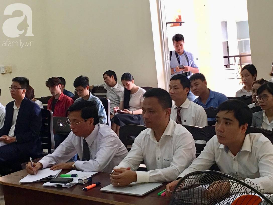 Tạm đình chỉ vụ việc bà Lê Hoàng Diệp Thảo yêu cầu khôi phục chức vụ ở Trung Nguyên, ông Vũ vắng mặt-2