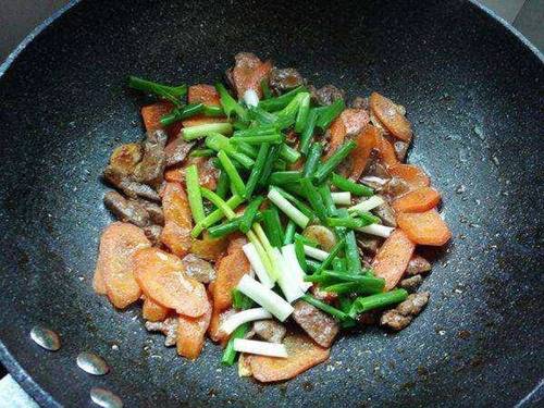 Bỏ qua bước này bảo sao gan lợn xào vừa khô vừa hôi, cả nhà không ai muốn gắp-2