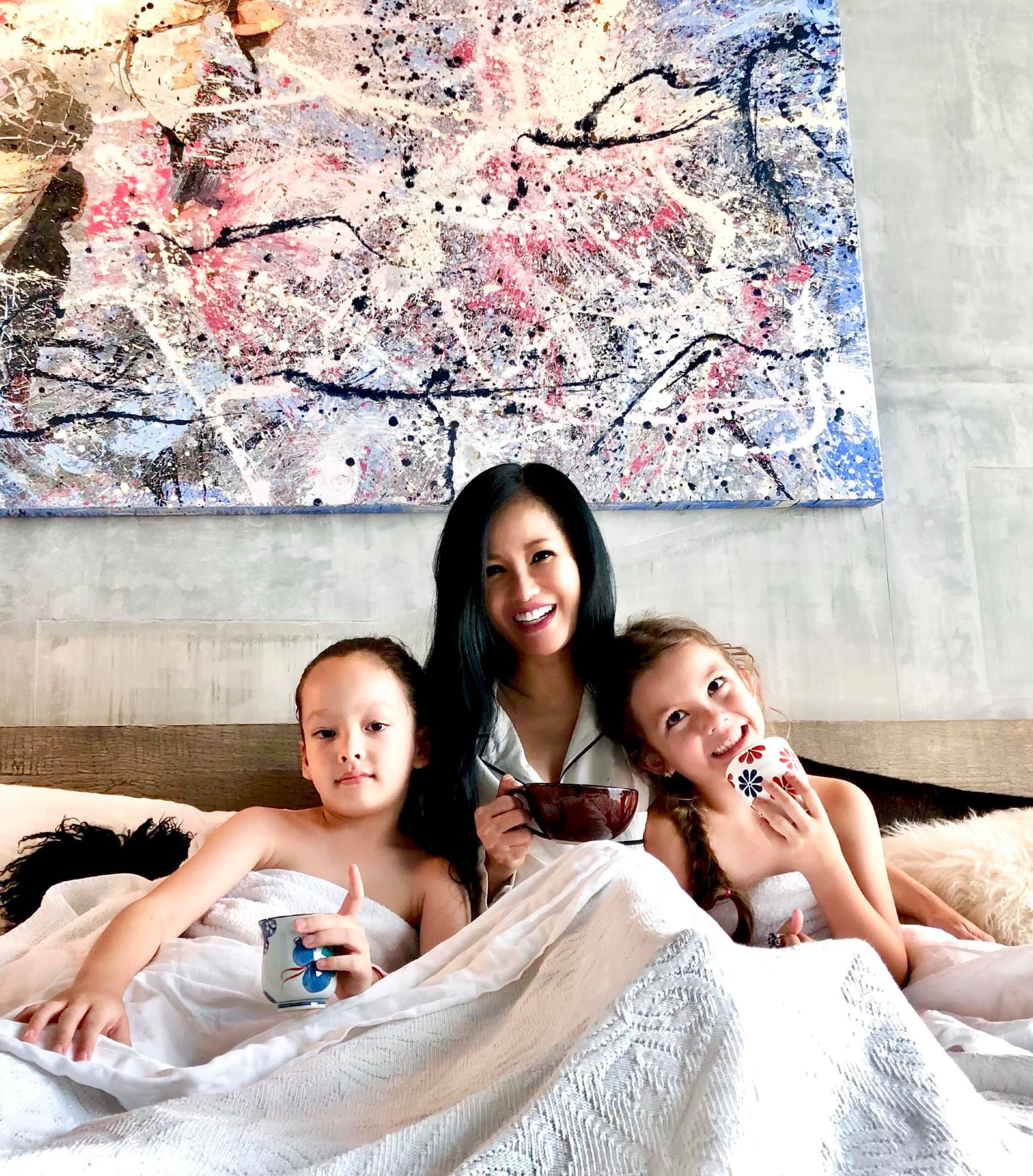 Mới 7 tuổi, con gái Hồng Nhung đã lộ rõ vẻ lai Tây xinh đẹp, được dự báo trở thành mỹ nhân tương lai của Vbiz-4