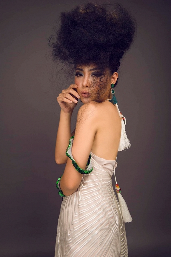 Thanh Hương quấn dây thép gai lên đầu, lột xác với hình ảnh ngoạn mục-5