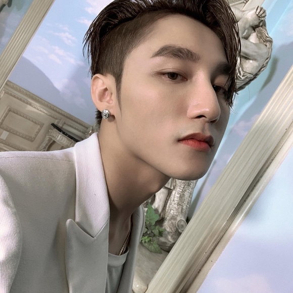 Sơn Tùng M-TP Đổi 3 kiểu tóc trong MV Hãy trao cho anh, kiểu nào đang khiến giới trẻ bấn loạn?-1