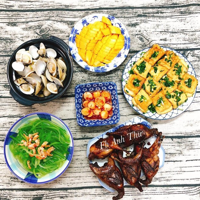 Mẹ đảm khoe những bữa cơm hàng ngày đầy ắp món như có khách cho nhà 4 người-10