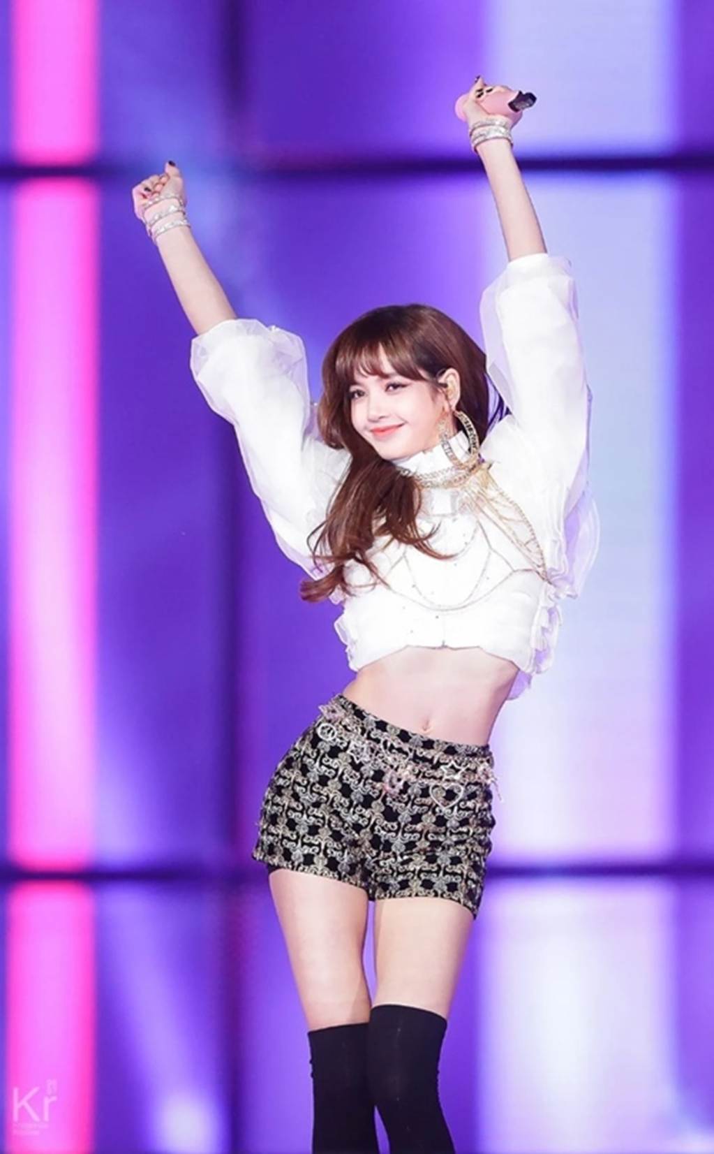 Quá khứ đen nhẻm khó tin vì vụng làm đẹp của cô gái có mặt xinh nhất thế giới-4