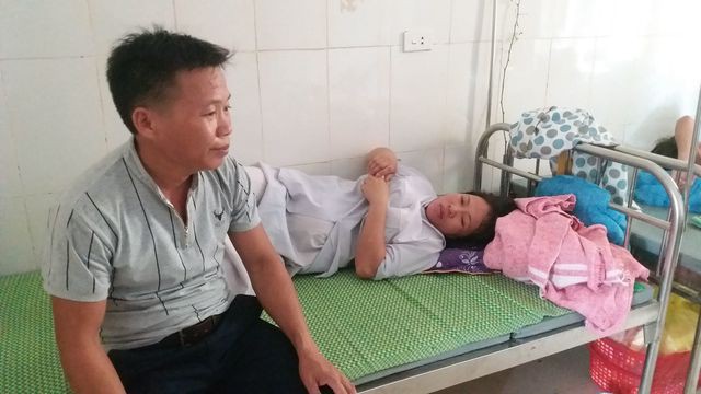 PGĐ bệnh viện Đức Thọ lý giải những chi tiết mâu thuẫn vụ bé sơ sinh tử vong với vết đứt ở cổ-2