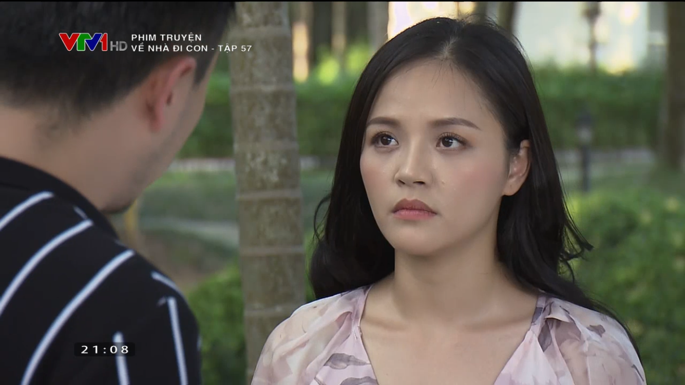 Về nhà đi con tập 58: Quốc - Huệ ngày càng động chạm thân mật, nhưng kịch đang hay thì Khải... trốn trại trở về?-6