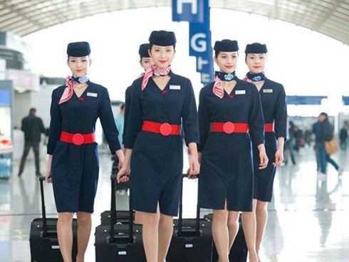 Chiêm ngưỡng dàn 'chân dài' quyến rũ của các hãng hàng không nổi tiếng