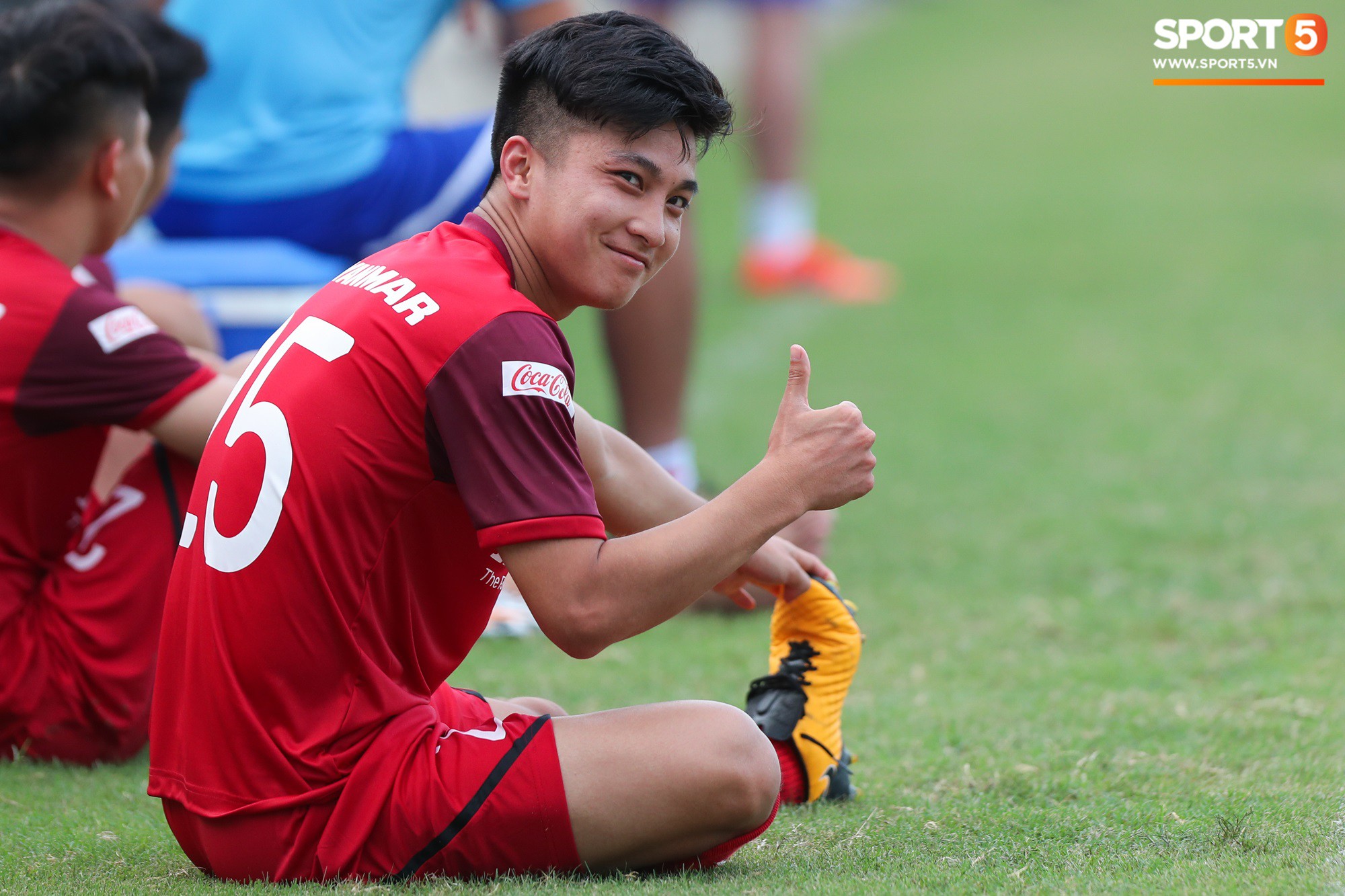HLV Park Hang Seo lần đầu tái ngộ Guus Hiddink, U22 Việt Nam đá giao hữu tại Trung Quốc chuẩn bị cho SEA Games-2