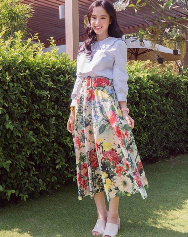 Còn đâu Nữ hoàng sexy, Angela Phương Trinh giờ đây ăn vận nền nã hơn xưa bội phần-13