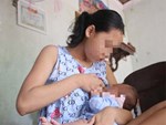 Vụ bố hiếp dâm con gái ở Phú Thọ: Nạn nhân bị mù, mới sinh con gần 2 tháng-4