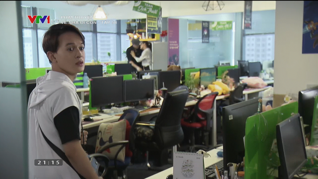 Về nhà đi con: Cận cảnh màn hôn môi lần 2 nóng tỷ độ của Huệ - Quốc khiến Dương ghen tuông loạn trí-4