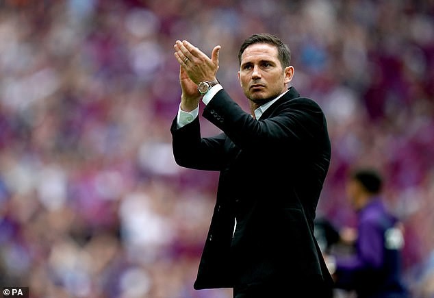 Trước mắt là chông gai, Lampard đáp trả bất ngờ khi được đề nghị xin tư vấn từ Mourinho-5