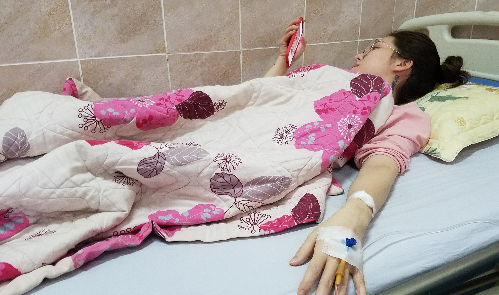 Khu phố nơi cả chục người cùng bị ngộ độc sau tiệc cưới ngày 30/6 bức xúc: Có đến 10 em bé ở xóm này phải nhập viện-3