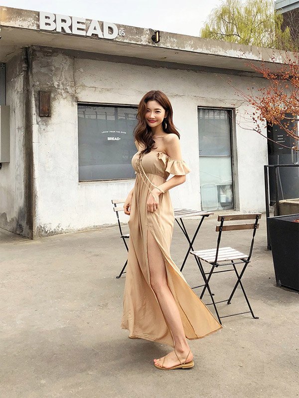 Diện một chiếc váy trễ vai, Thư trong Về nhà đi con khiến dân tình sốt sình sịch-12