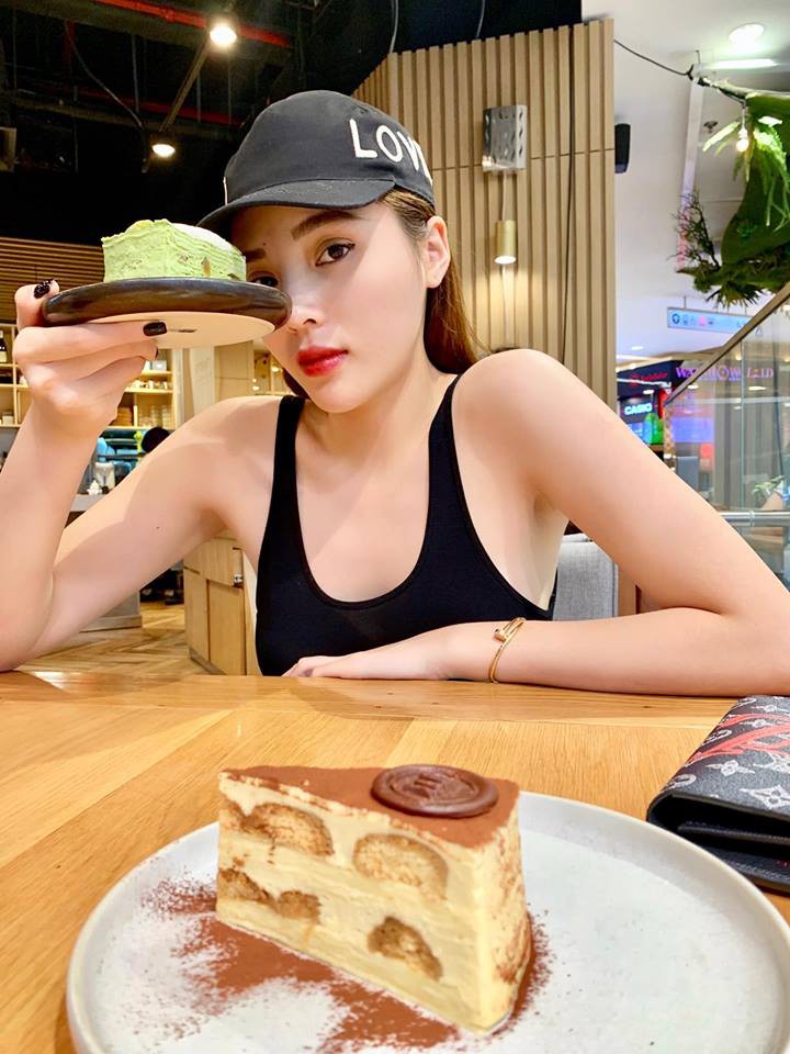 Nghịch lý chuyện sao nữ Vbiz khác lạ tới không nhận ra nhưng vẫn khư khư khẳng định không hề dao kéo-7