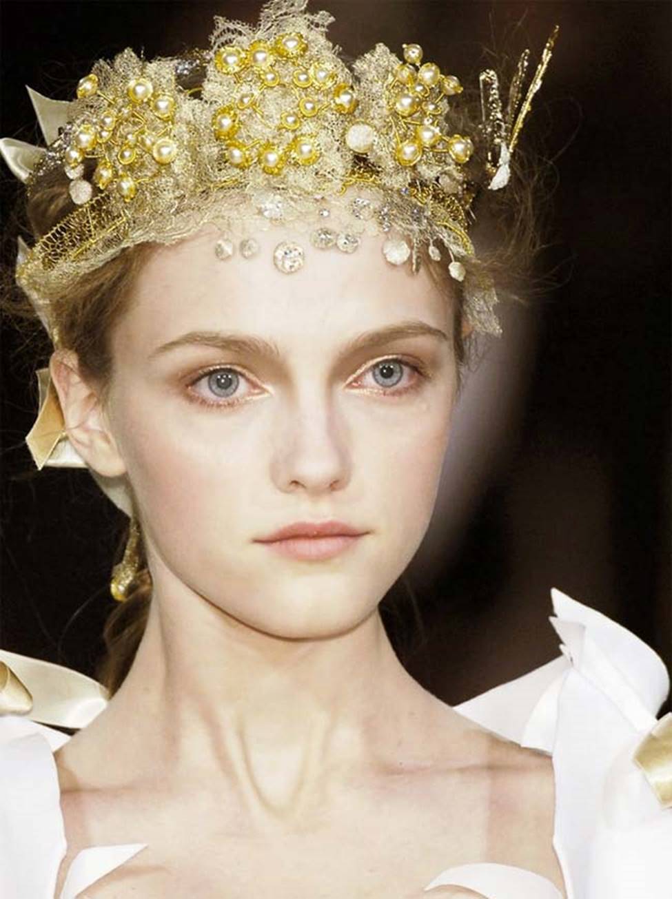 4 người đàn bà, thiếu nữ Nga đẹp nghiêng thành, nhìn xa ngỡ búp bê biết nói-2