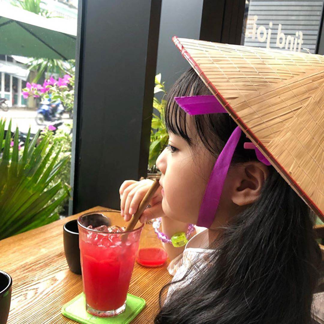 Hot kid Hàn có 1,7 triệu follow khoe mặc áo dài, đội nón lá ở Đà Nẵng-2