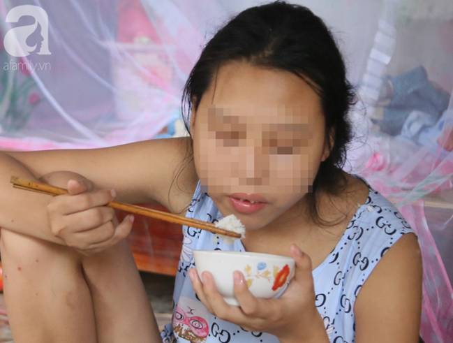 Lời kể của bé gái 14 tuổi bị bố ruột hiếp dâm đến sinh con: Mẹ mất, cháu ngủ thì bố mò vào, cháu không chống cự được-3