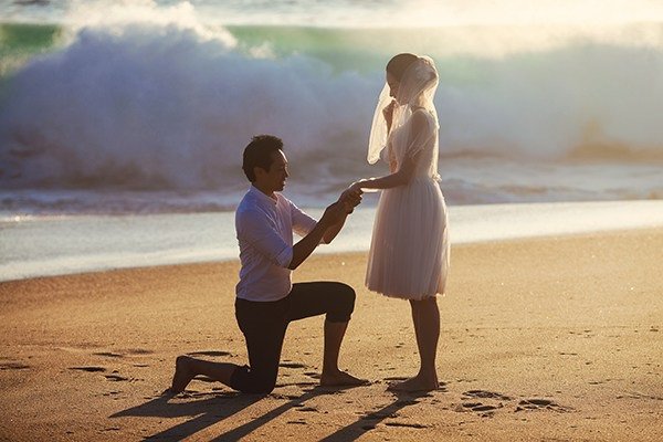Cánh cửa nhà tắm khép hờ, tôi bật khóc khi thấy điều bất thường nơi nhạy cảm của vợ-1