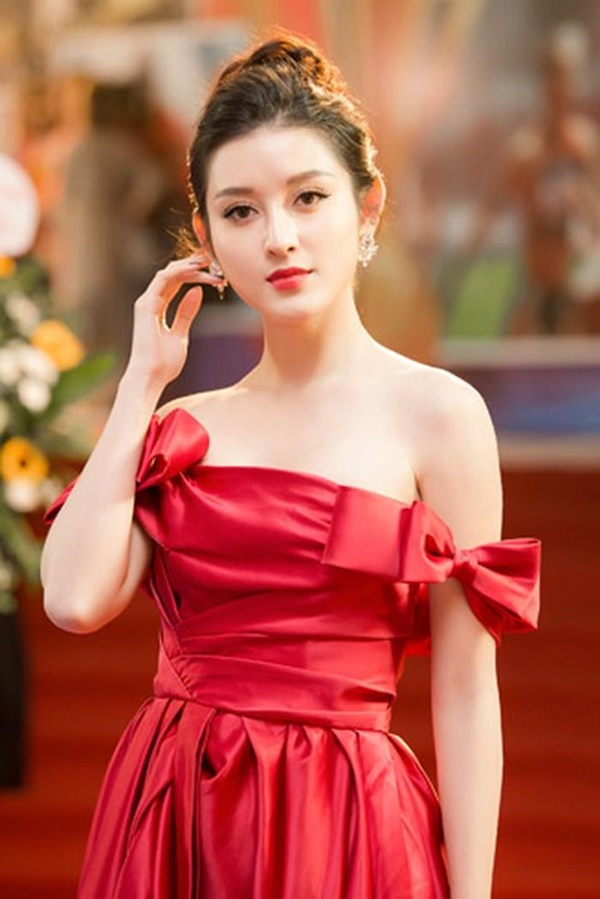 Tình trường cặp kè dàn người đẹp showbiz của em trai BTV Ngọc Trinh-6