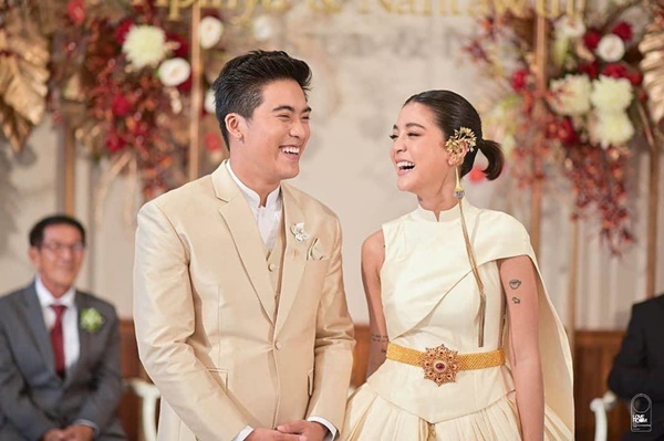 Mỹ nữ Tình yêu không có lỗi, lỗi ở bạn thân gợi cảm trong ngày cưới-1