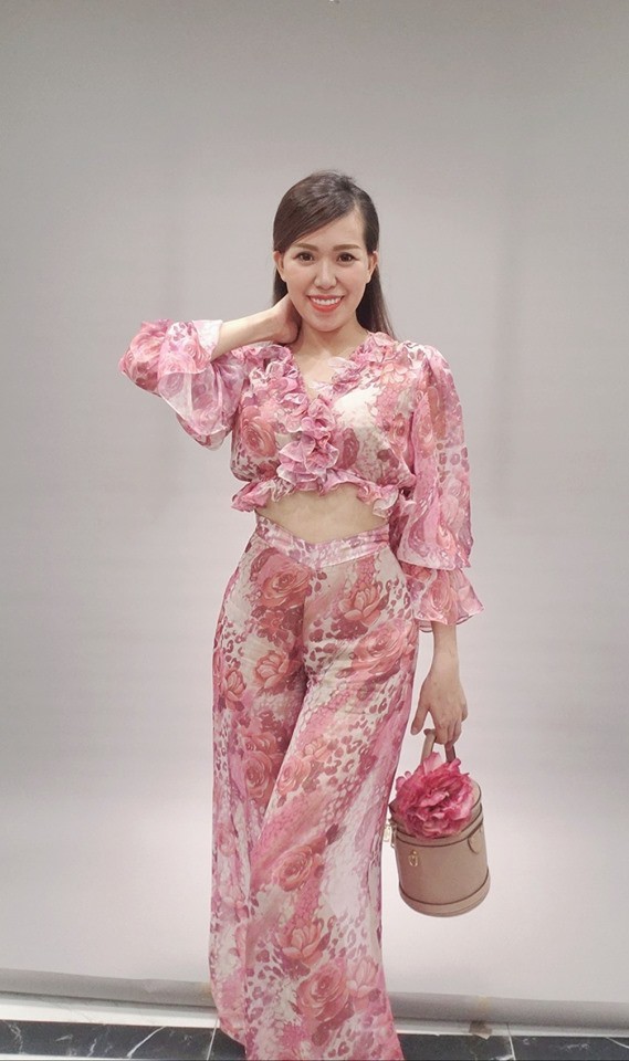 Hot girl Mai Thỏ công khai tin nhắn bị gạ đi khách 1 shot hơn 60 triệu đồng, qua đêm tận 10.000 USD-5