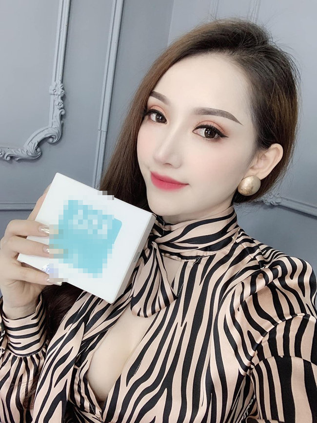 Đây chính là cô gái gợi cảm nhất nhì dàn WAGs Việt-14