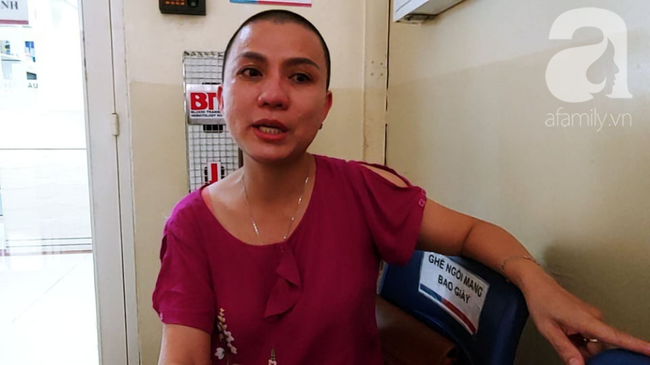 Tâm sự của người mẹ cạo đầu để chiến đấu cùng con trai 5 tuổi bị ung thư máu: Khải của mẹ giỏi lắm, nay đã ngồi dậy được rồi-4