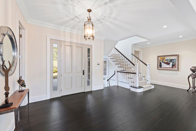 Có gì trong biệt thự của con trai tổng thống Mỹ đình đám trên các mặt báo-3