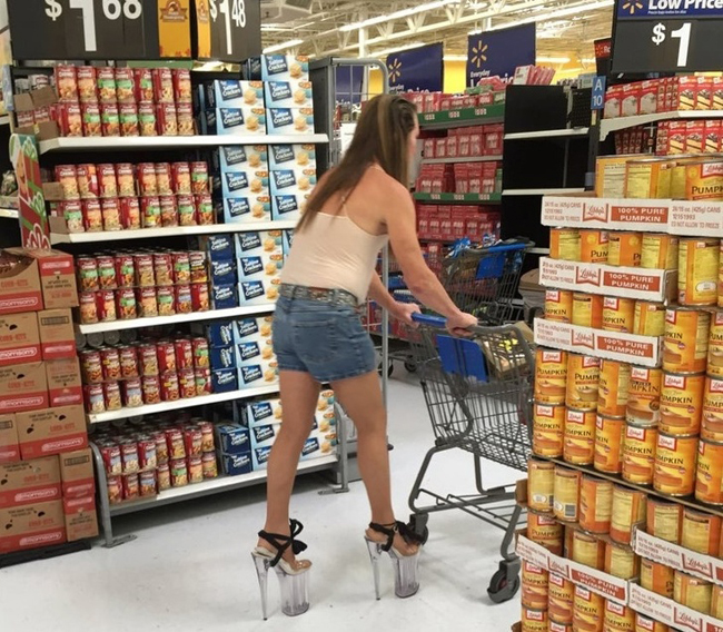 Bắt gặp hình ảnh siêu dị trong siêu thị ngày cuối tuần-11