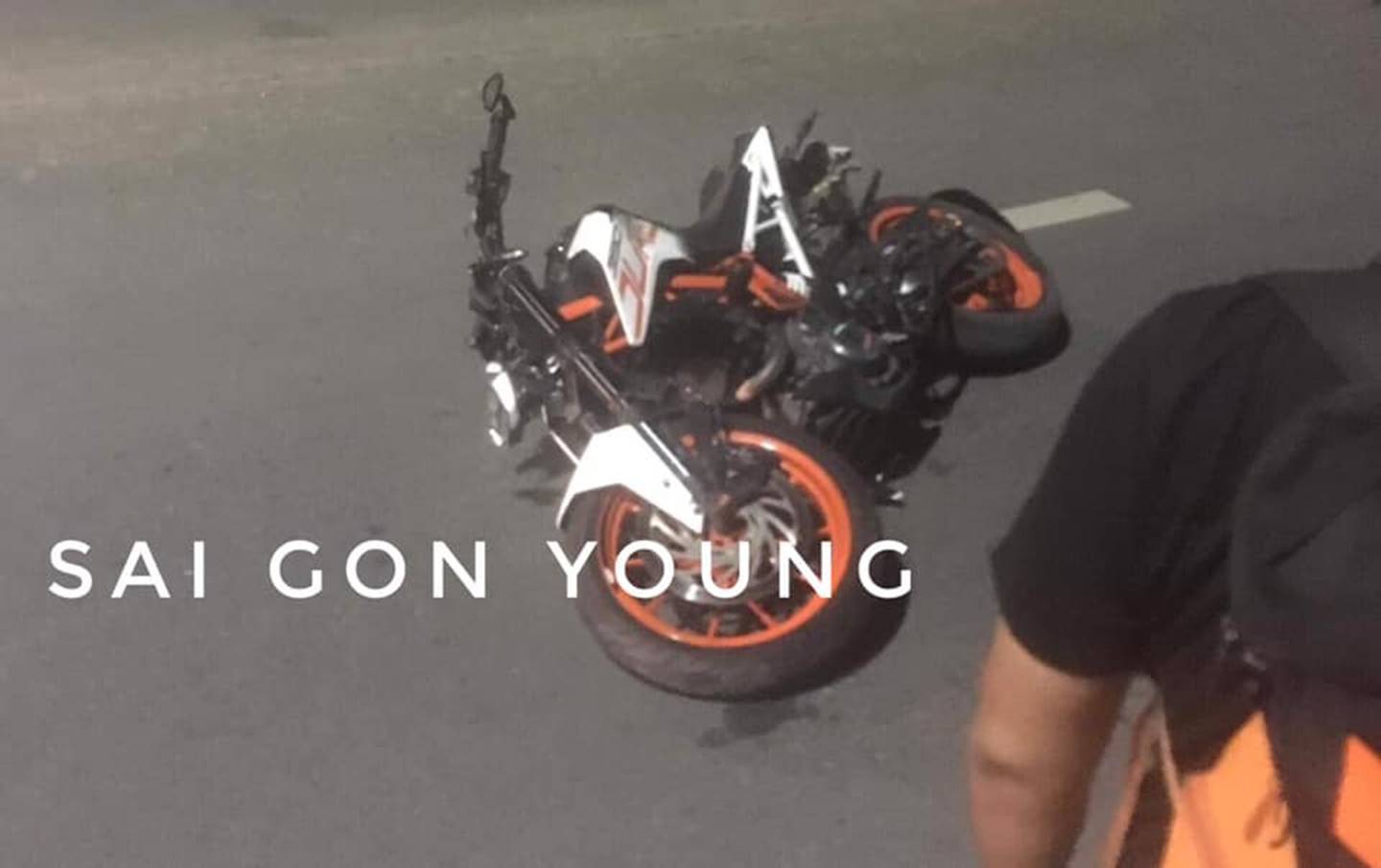 TP.HCM: Đôi nam nữ điều khiển xe phân khối lớn tông trúng cụ ông nhặt ve chai trên cầu Thủ Thiêm-2