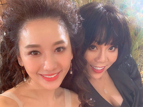 Sao Việt thử kiểu tóc xù mì như điện giật: Đông Nhi, Lan Ngọc, Huyền My xấu không trượt phát nào; Bảo Anh, Hương Giang xinh hết nấc-18