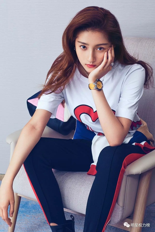 Phụ nữ sinh vào 3 năm này, thuở bé nghèo khổ bao nhiêu lớn lên giàu có bấy nhiêu, sau 35 tuổi tài vận sự nghiệp thăng hoa rực rỡ-3