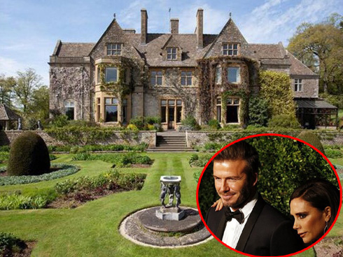 Loạt ảnh khiến dân tình nổ mắt ghen tị” về sự yêu chiều vợ của David Beckham nhân kỷ niệm 20 năm ngày cưới-11