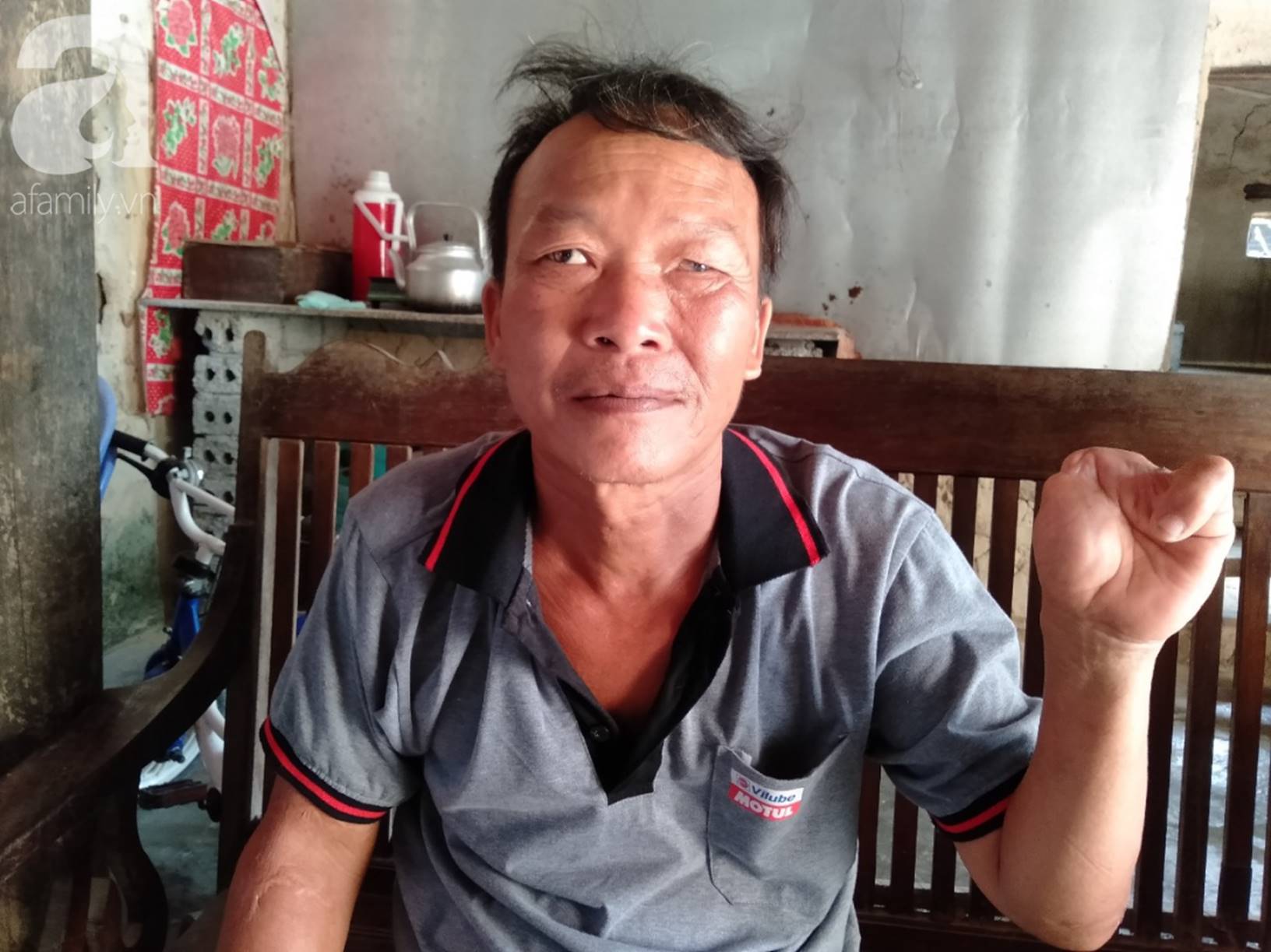 Vợ chồng nghèo cầu cứu 100 triệu đồng cho con trai 7 tuổi mắc bệnh thận có cơ hội phẫu thuật, giành lại sự sống-5