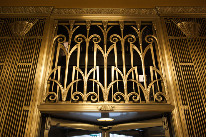 Đại gia Hà Nội chơi trội phủ vàng khách sạn từ chân tới nóc-1