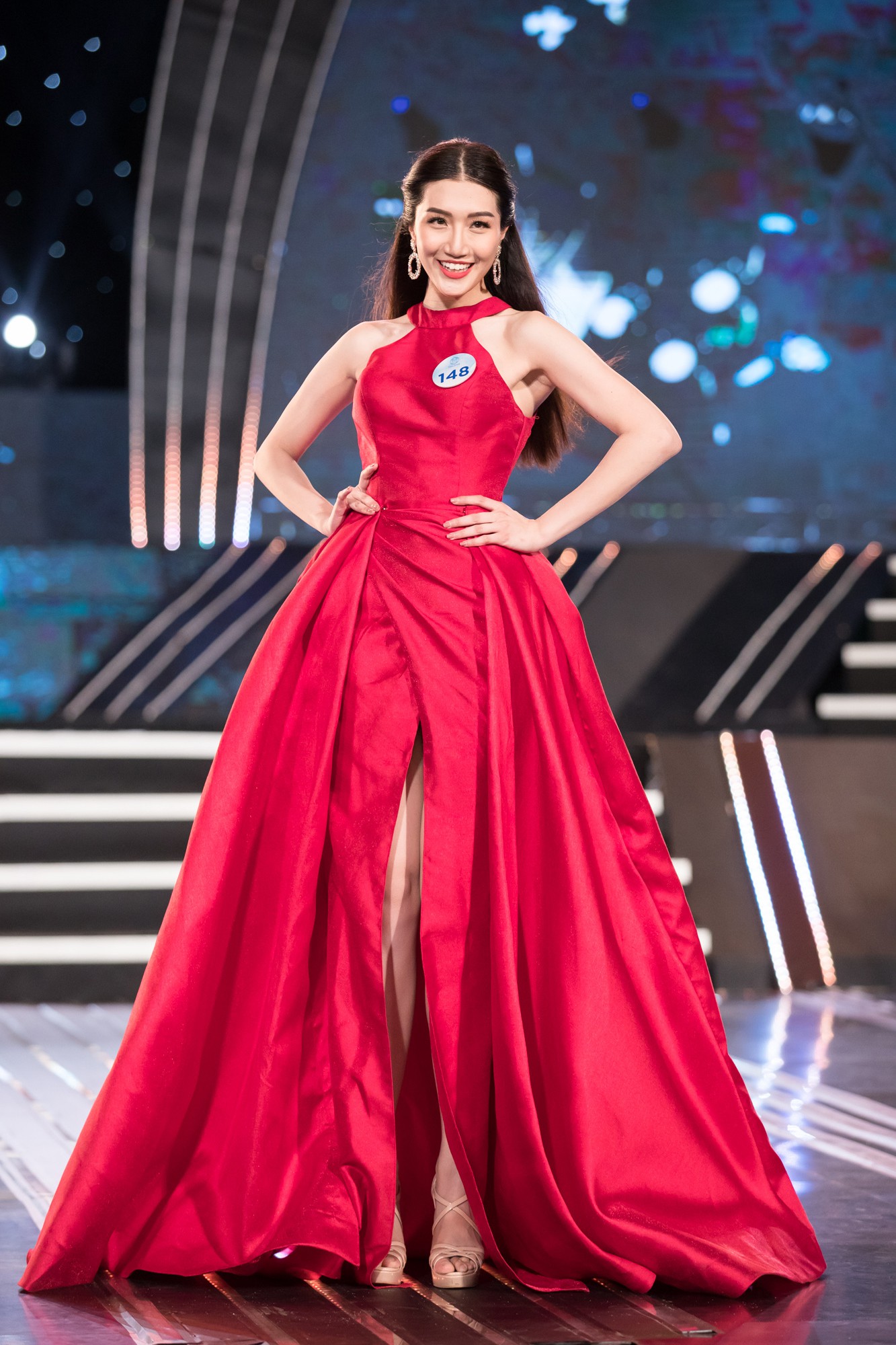 Soi nhan sắc 20 cô gái phía Bắc vừa lọt Chung kết Miss World VN: Thí sinh mặt đẹp nhất lại lộ vóc dáng đô con, thiếu đường cong-20