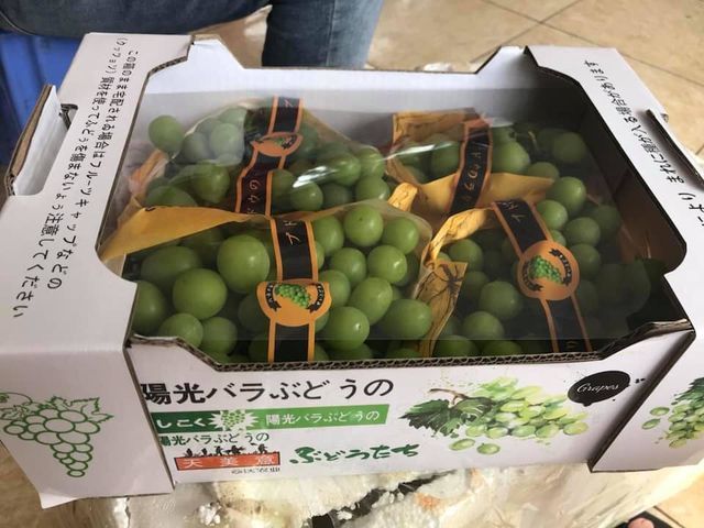 Bỏ tiền triệu mua nho sữa Trung Quốc qua mạng ăn thử và cái kết-4