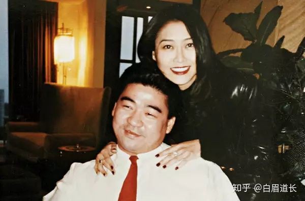 Hoa hậu phim nóng Hong Kong: Đổi đời nhờ lấy đại gia, có con gái bốc lửa hơn cả mẹ-4