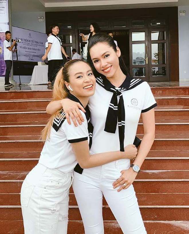 Nữ ca sĩ nổi tiếng, gợi cảm nhưng bị dìm hàng nhiều nhất showbiz Việt-10