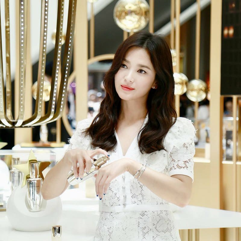 Clip đưa Song Hye Kyo lên top 1 tin hot nhất Hàn: Nhờ 1 câu nói của fan, mỹ nhân nở nụ cười đầu tiên giữa bão ly hôn-2