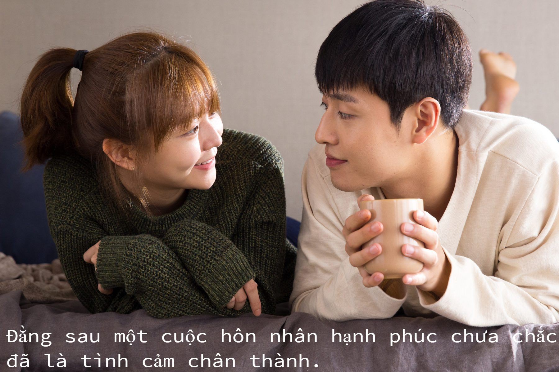 Vô tình xem chiếc điện thoại công việc của chồng, tôi chết đứng khi phát hiện sự thật kinh hoàng phía sau-1