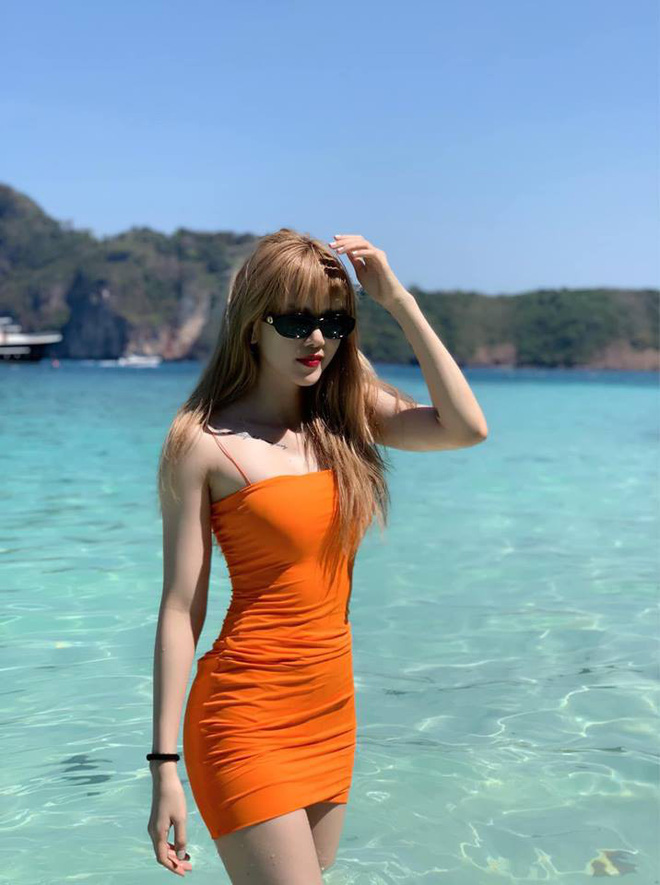 Cận cảnh thân hình sexy khiến người khác ghen tỵ của bạn gái Sơn Tùng MTP-2