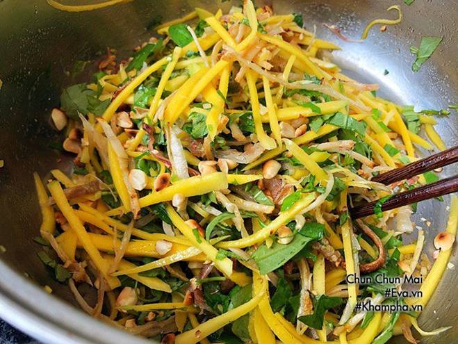 Gỏi xoài xanh mực khô xé trộn mắm me dân dã mà ngon, cả nhà vét sạch đĩa-5