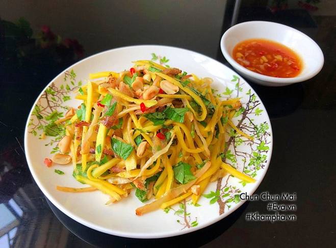 Gỏi xoài xanh mực khô xé trộn mắm me dân dã mà ngon, cả nhà vét sạch đĩa-6