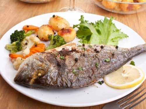 Mẹo nấu cá không bị tanh được chia sẻ từ những chuyên gia ẩm thực khiến chị em bất ngờ-5