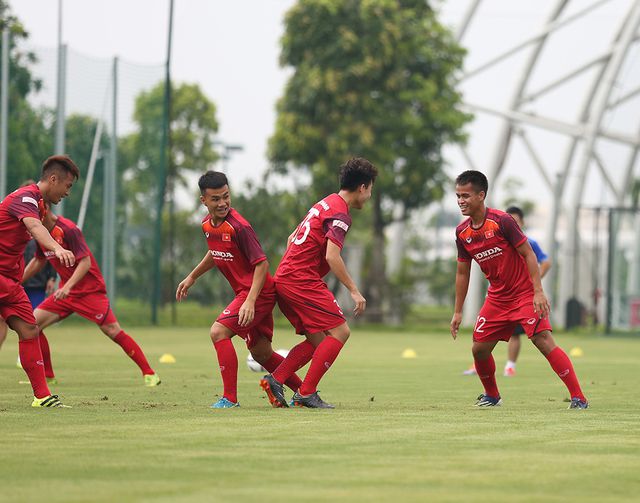 Tiền vệ Việt kiều Martin Lo quyết ghi điểm với HLV Park Hang Seo-5