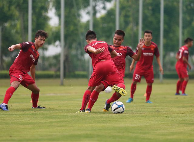 Tiền vệ Việt kiều Martin Lo quyết ghi điểm với HLV Park Hang Seo-7