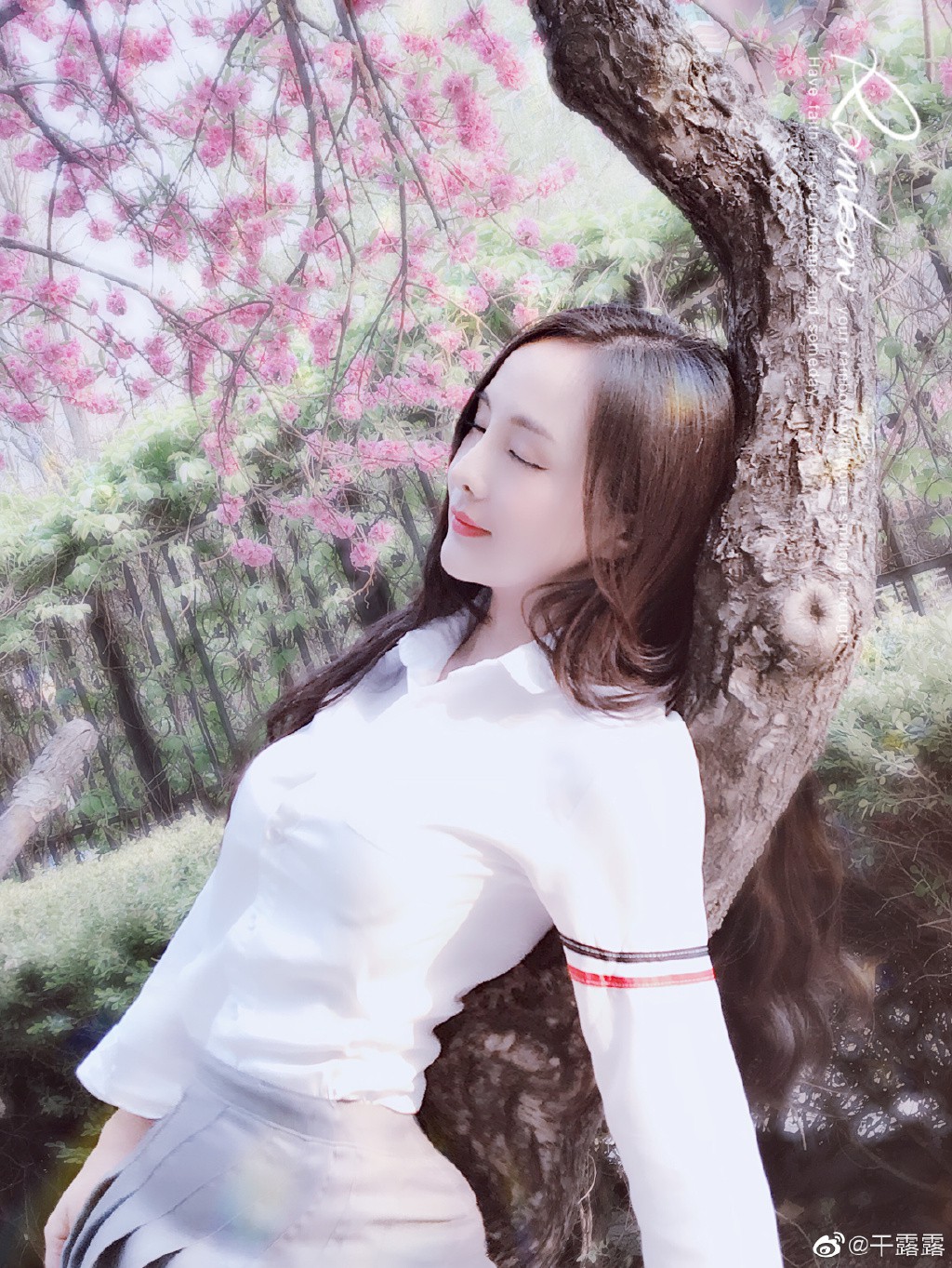 Không thể tin nổi Nữ hoàng khoe thân Can Lộ Lộ ngày nào giờ đây lột xác hoàn toàn, e ấp như thiếu nữ 18 thế này-8