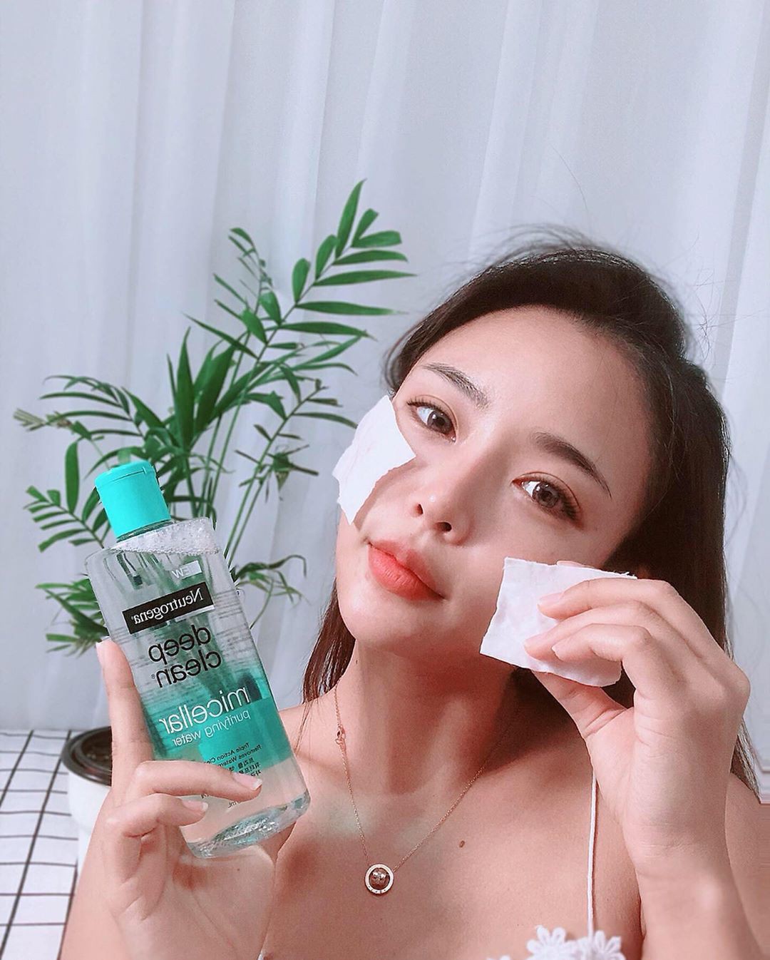 Bác sĩ da liễu chắc chắn chống lão hóa đỉnh hơn chúng ta, và đây là 6 bí kíp gìn giữ thanh xuân của họ-1